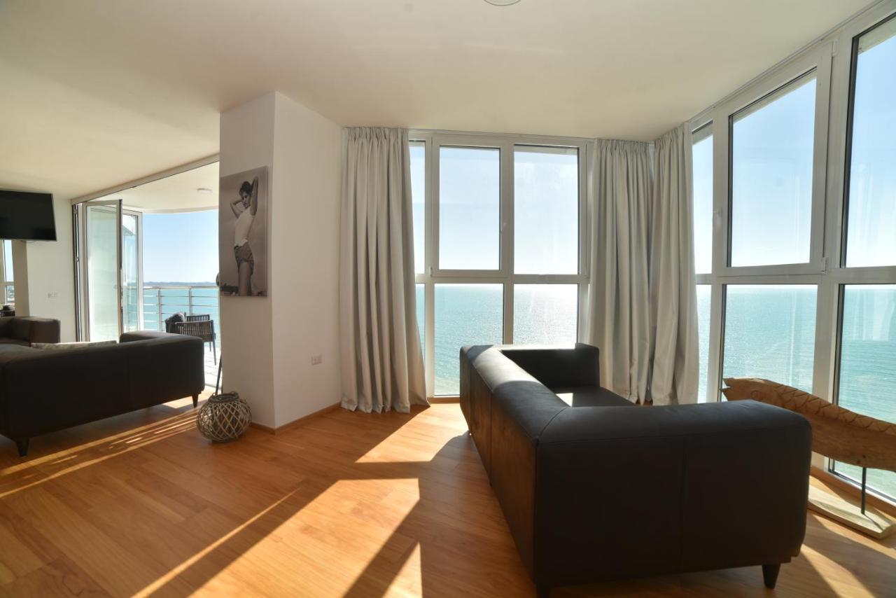 Beach Front Marilyn Durrës Exterior foto